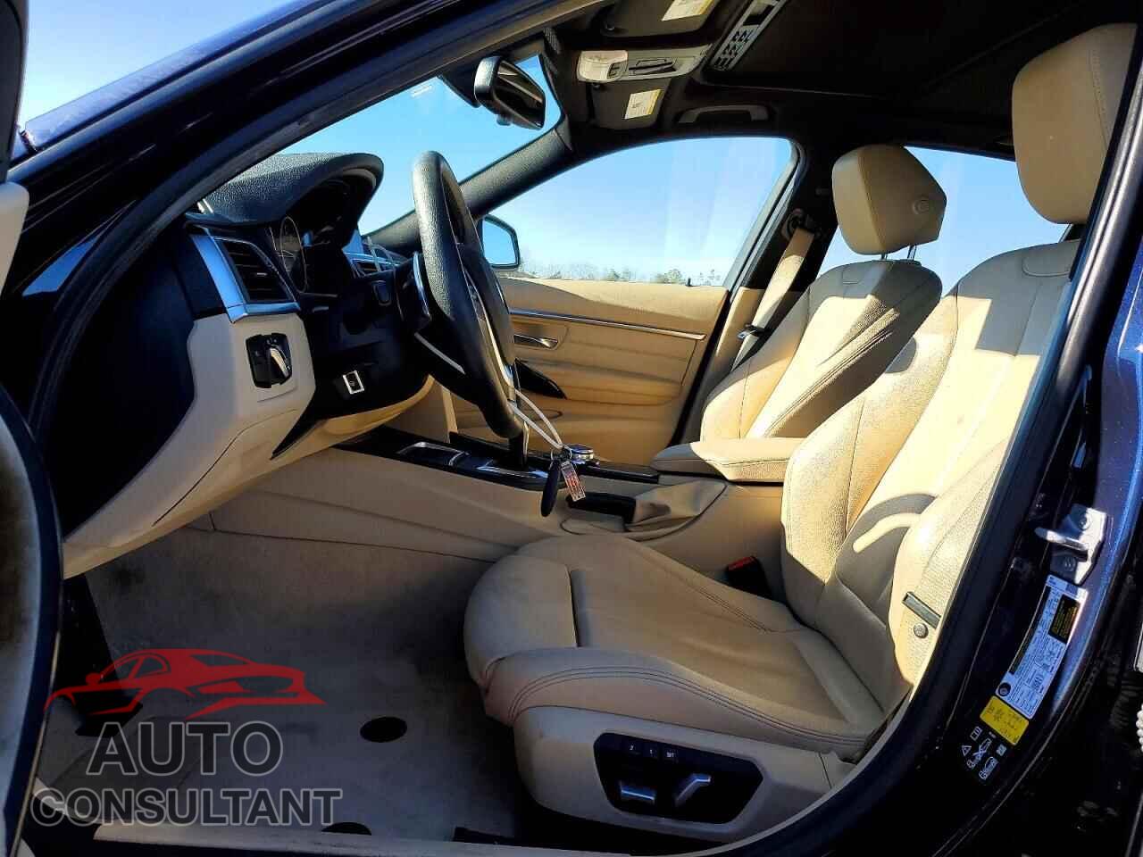 BMW 3 SERIES 2016 - WBA8E3G56GNU01196