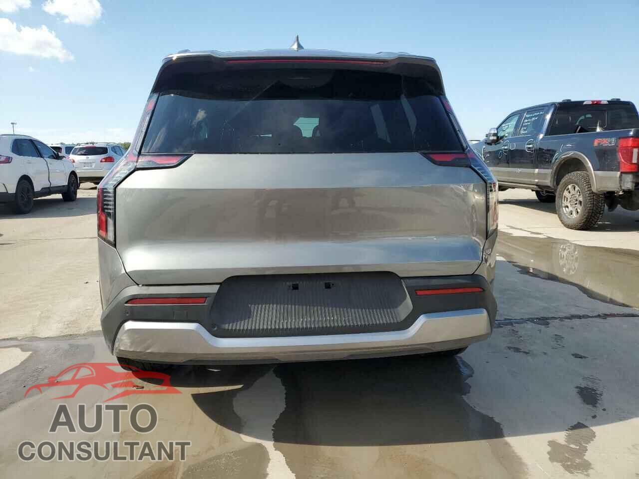 KIA EV9 WIND 2024 - KNDAFFS52R6030609