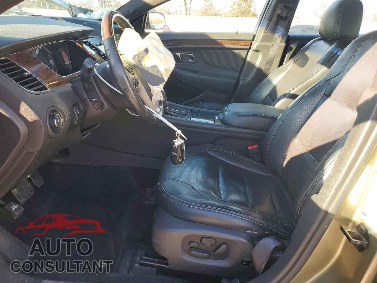 FORD TAURUS 2013 - 1FAHP2F8XDG148084