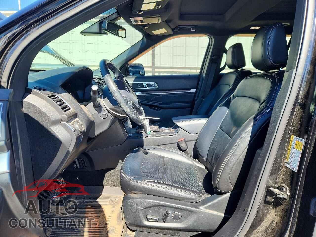 FORD EXPLORER 2018 - 1FM5K7F82JGB39959