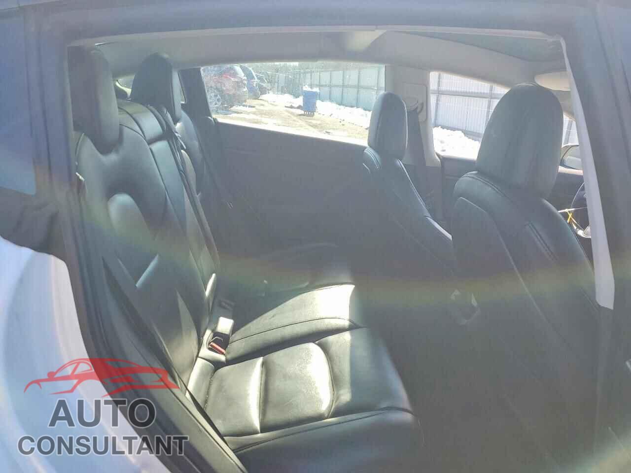 TESLA MODEL 3 2021 - 5YJ3E1EB2MF906768
