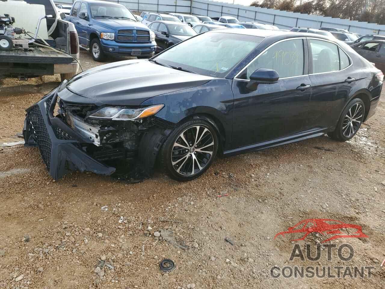 TOYOTA CAMRY 2018 - 4T1B11HK5JU622763