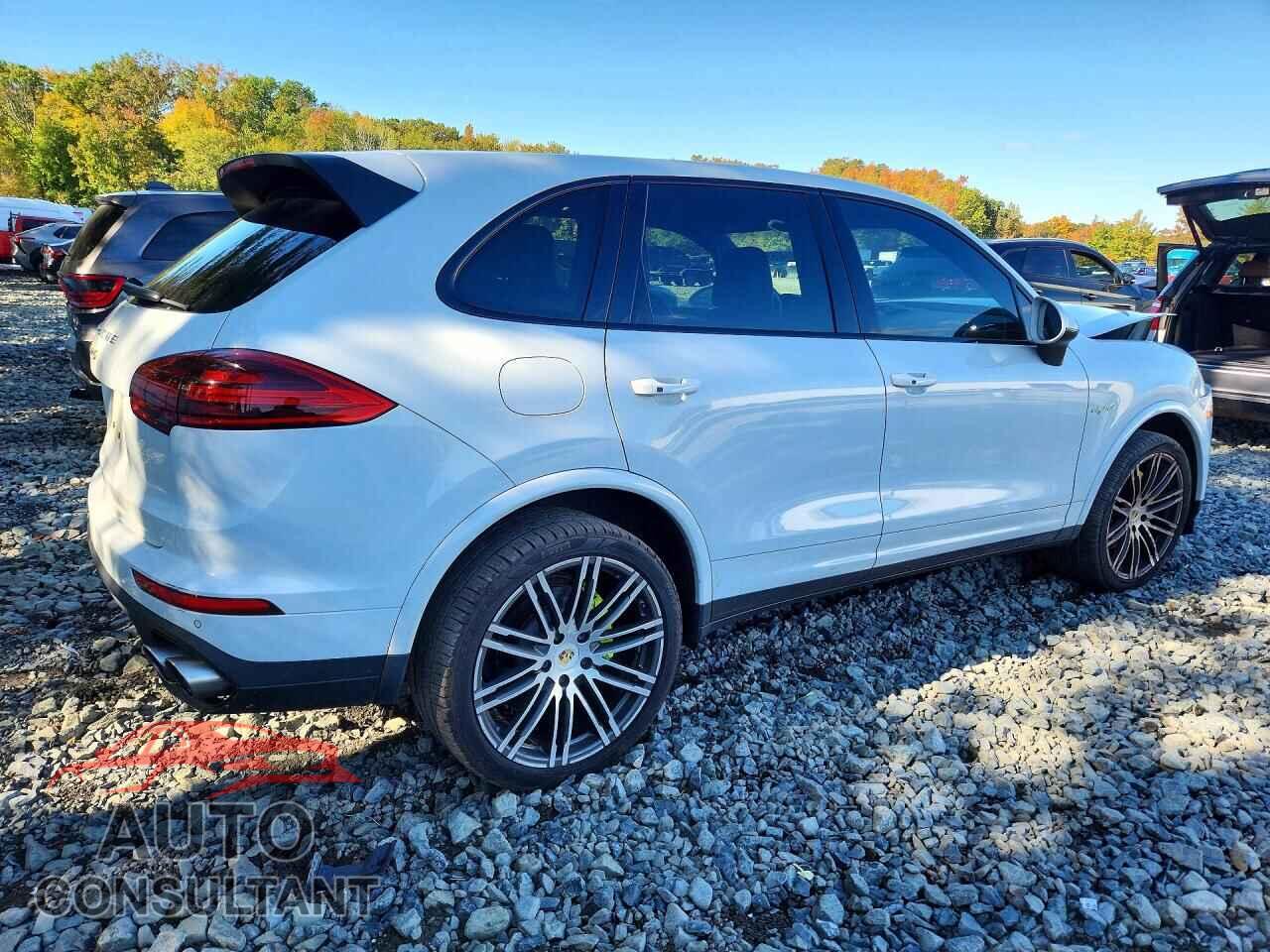 PORSCHE CAYENNE 2017 - WP1AE2A26HLA71214
