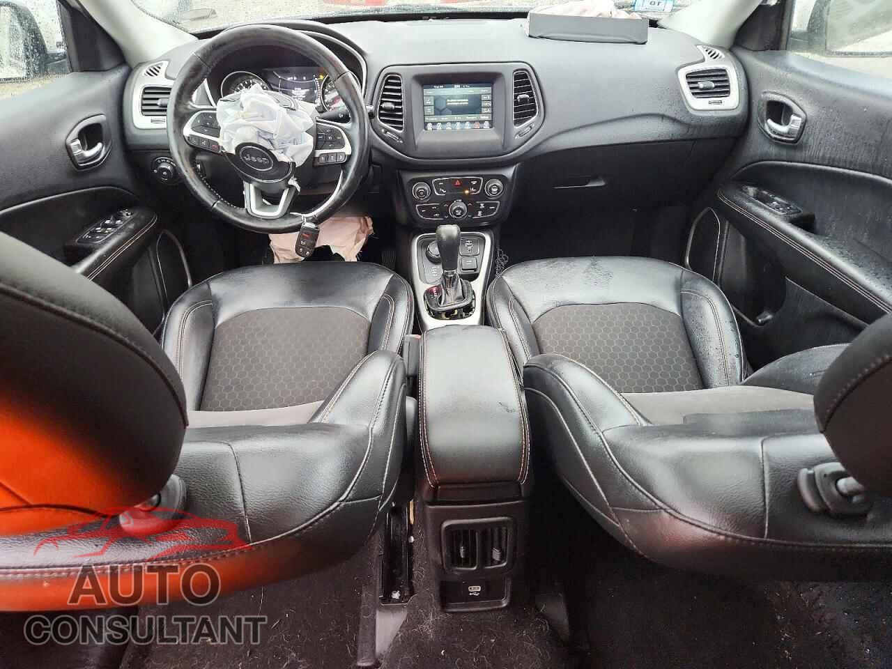 JEEP COMPASS 2020 - 3C4NJDBB0LT228841