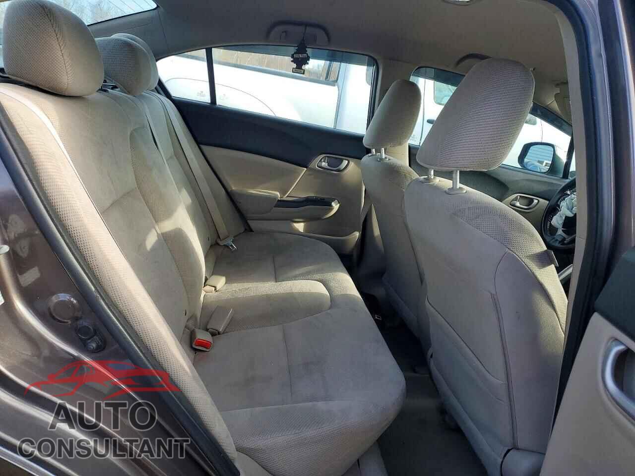 HONDA CIVIC 2012 - 2HGFB2F55CH527844