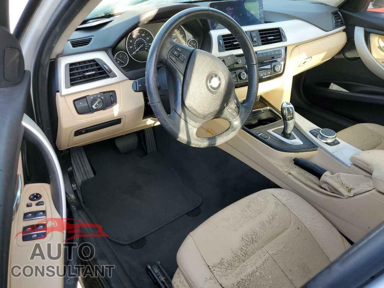 BMW 3 SERIES 2018 - WBA8A3C59JA489466