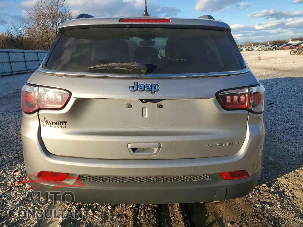 JEEP COMPASS 2020 - 3C4NJCCB7LT122556