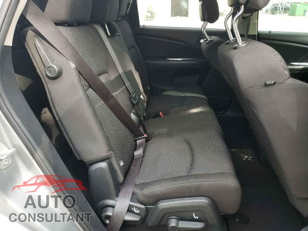 DODGE JOURNEY 2017 - 3C4PDCGG8HT613621