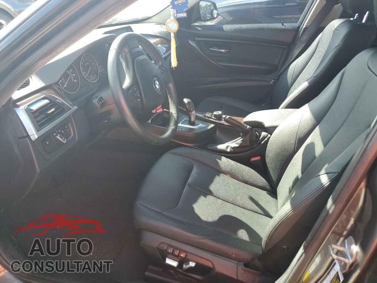 BMW 3 SERIES 2016 - WBA8E5G51GNU20198