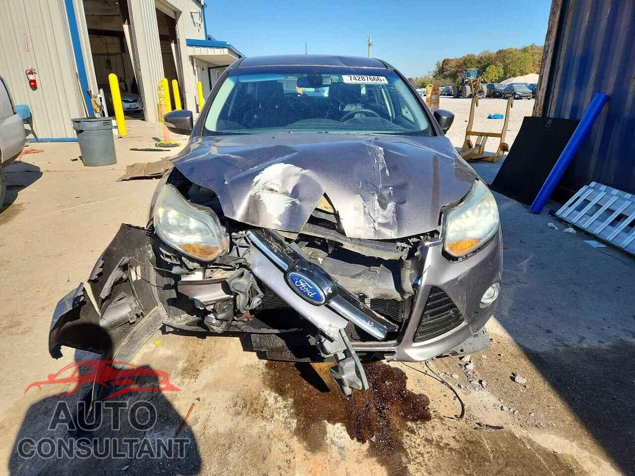 FORD FOCUS 2012 - 1FAHP3M27CL282903