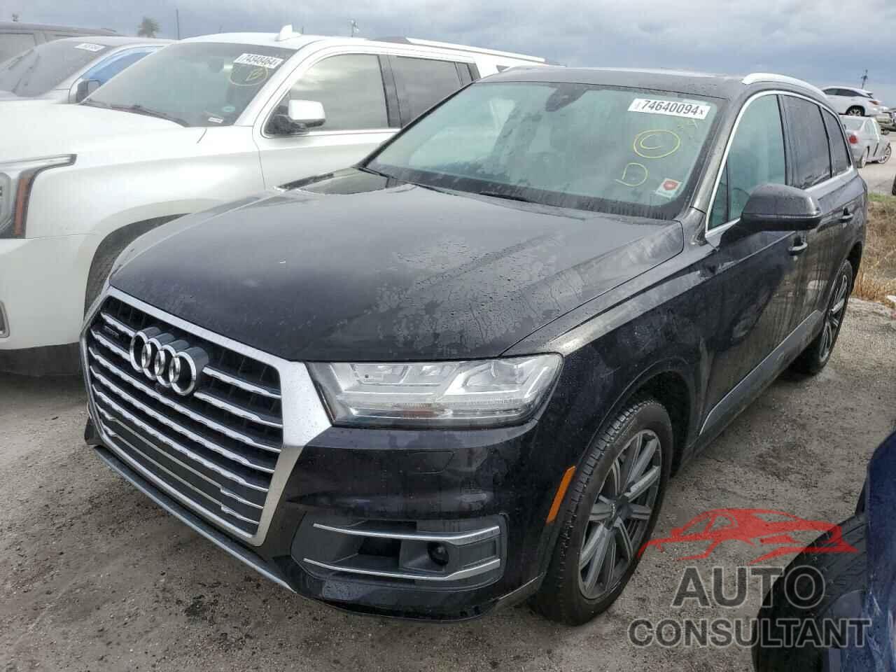 AUDI Q7 2018 - WA1VAAF71JD026611