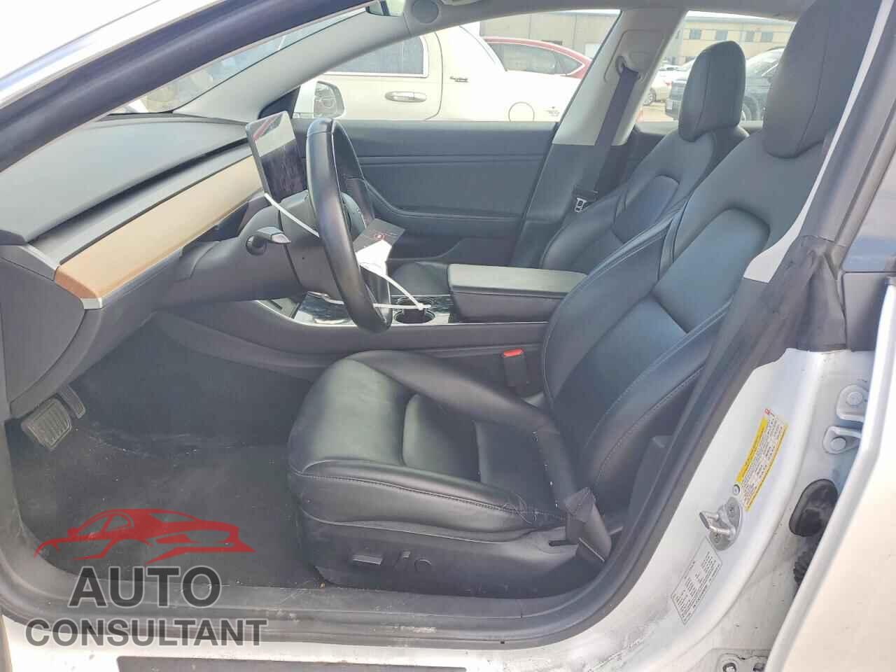 TESLA MODEL 3 2019 - 5YJ3E1EA1KF401681