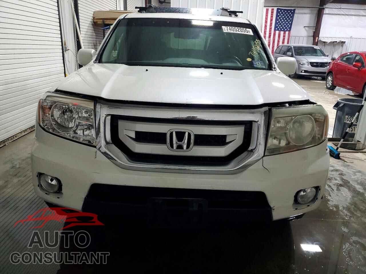 HONDA PILOT 2011 - 5FNYF4H97BB017264