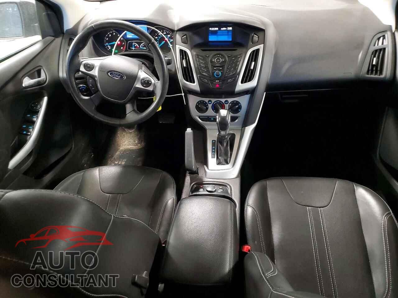 FORD FOCUS 2014 - 1FADP3F27EL194674