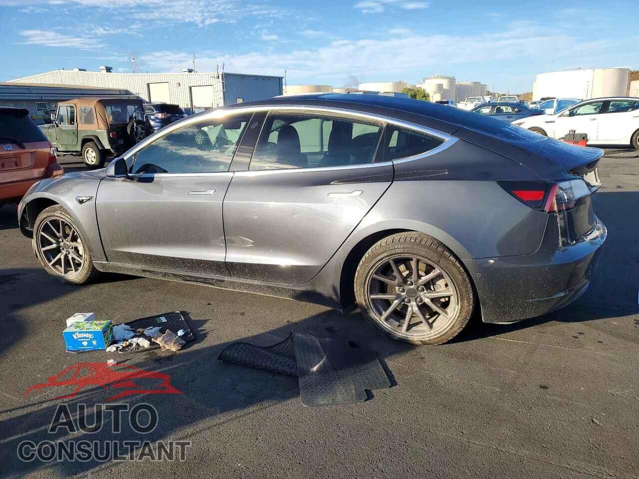 TESLA MODEL 3 2018 - 5YJ3E1EAXJF077483