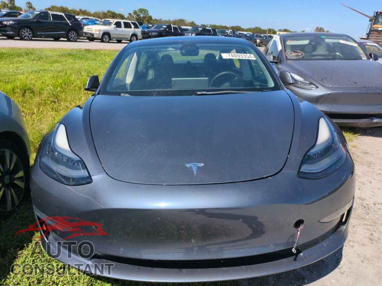 TESLA MODEL 3 2021 - 5YJ3E1EA8MF093475