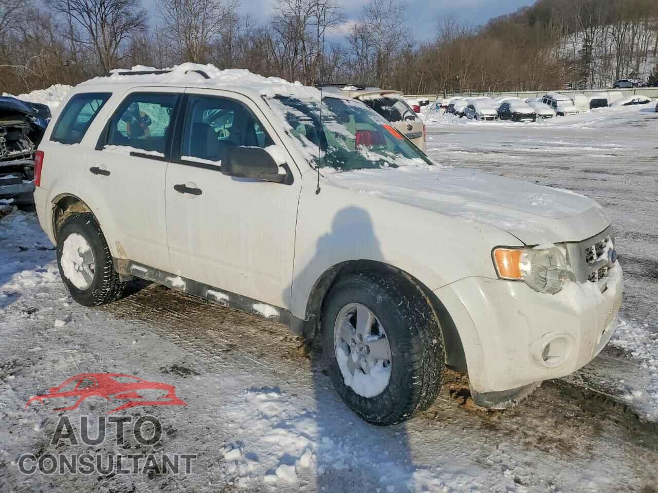 FORD ESCAPE 2011 - 1FMCU9C77BKC30894
