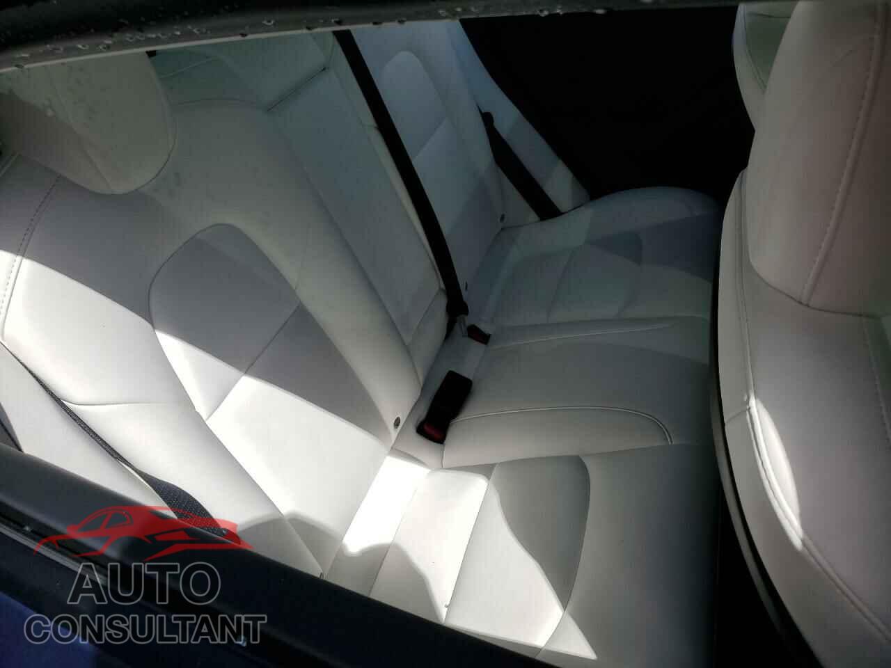 TESLA MODEL 3 2022 - 5YJ3E1EB3NF268340