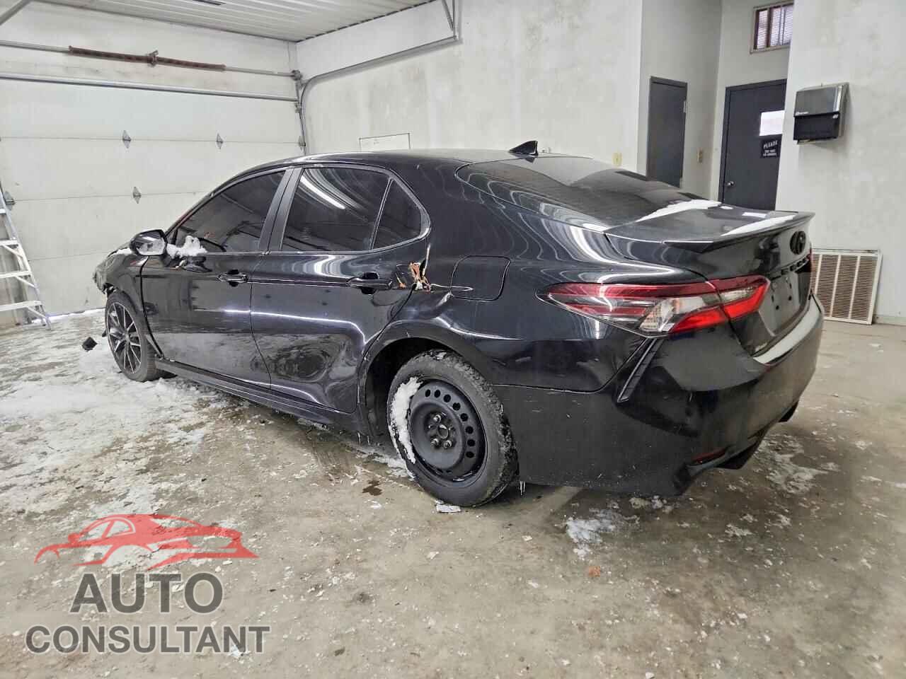 TOYOTA CAMRY 2021 - 4T1G11AK0MU516886