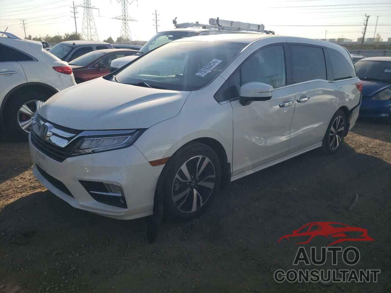 HONDA ODYSSEY 2018 - 5FNRL6H97JB053317