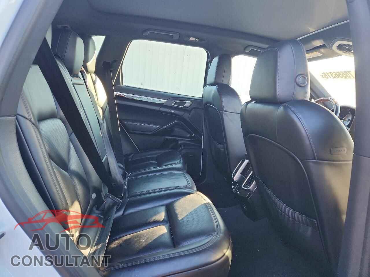 PORSCHE CAYENNE 2017 - WP1AE2A26HLA74324