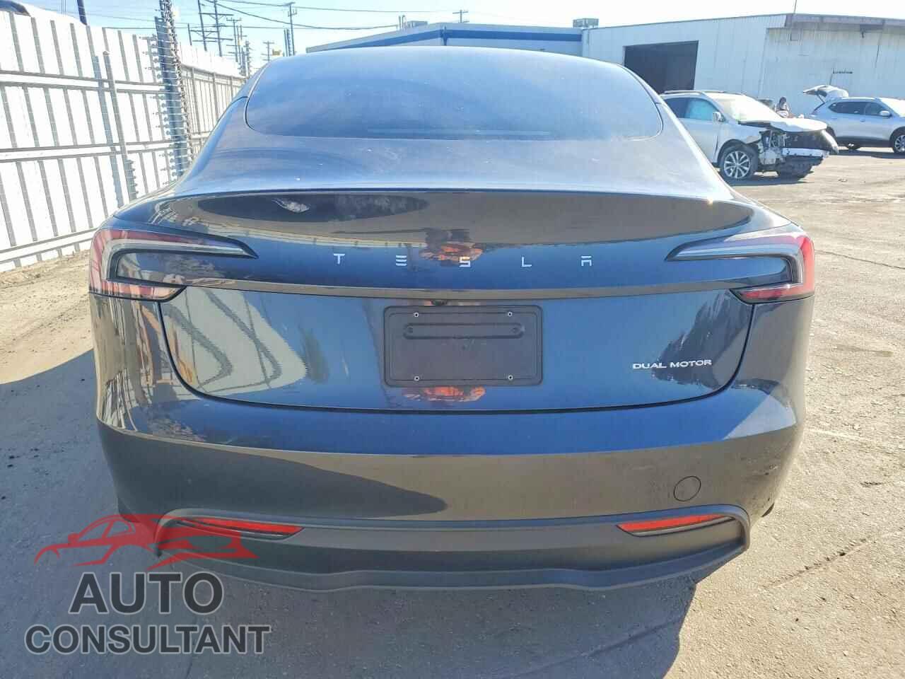 TESLA MODEL 3 2024 - 5YJ3E1EB0RF795127