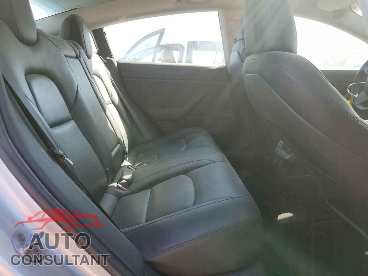 TESLA MODEL 3 2018 - 5YJ3E1EA3JF058726