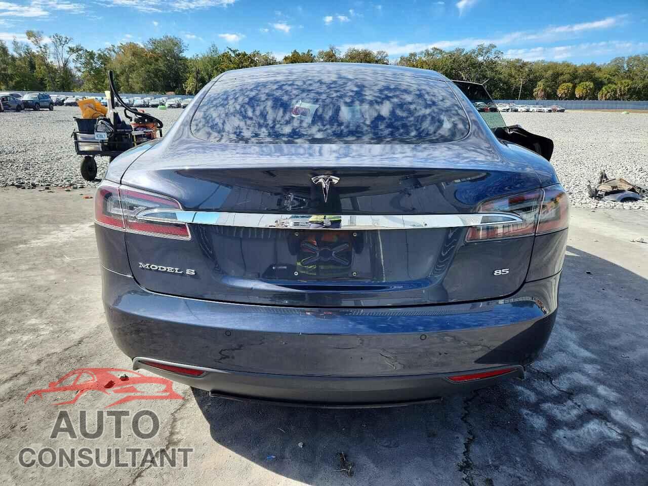 TESLA MODEL S 2015 - 5YJSA1H11FF085868