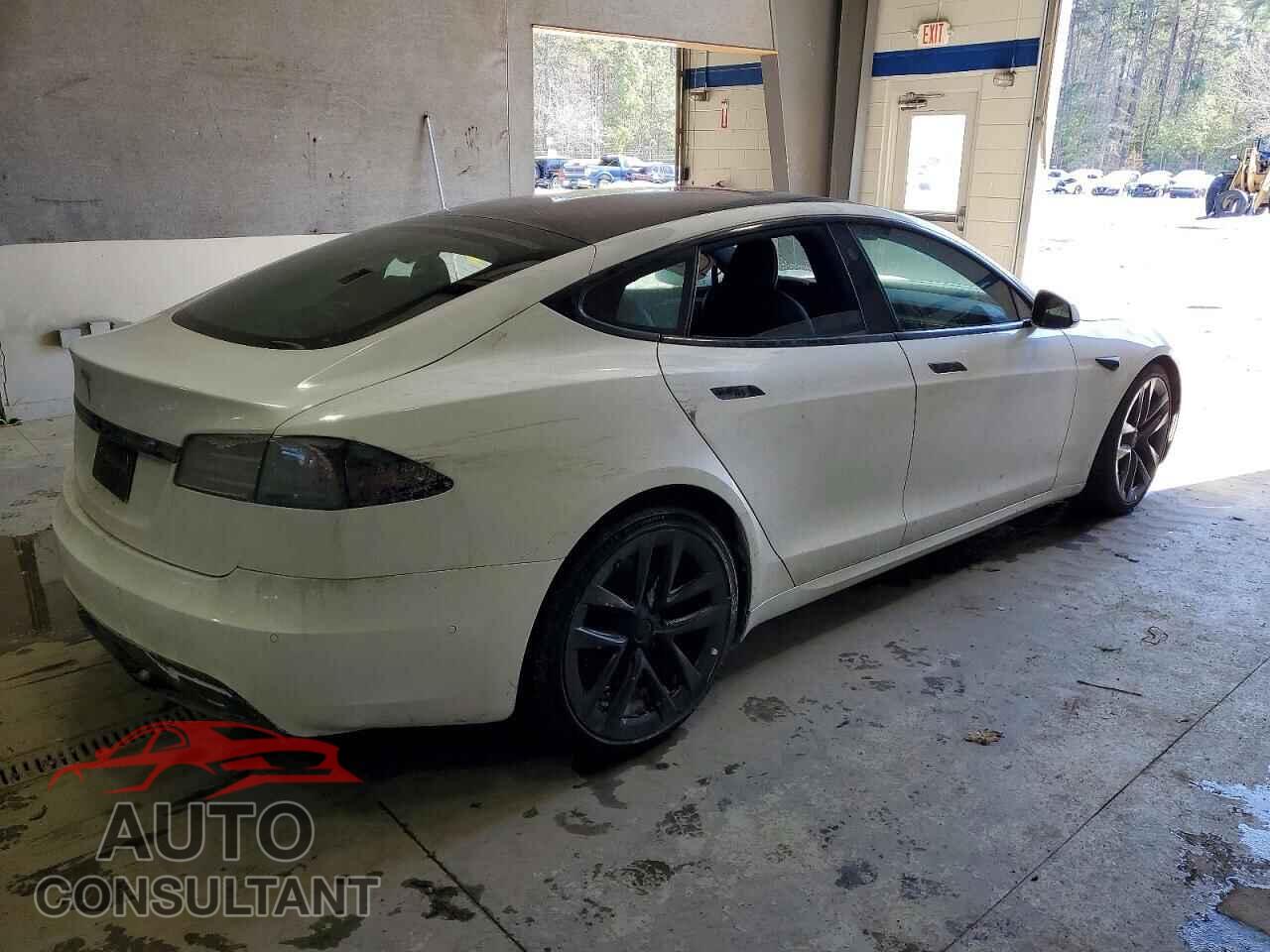 TESLA MODEL S 2022 - 5YJSA1E52NF476436