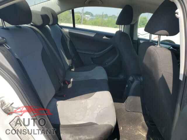 VOLKSWAGEN JETTA 2017 - 3VW2B7AJ7HM256841