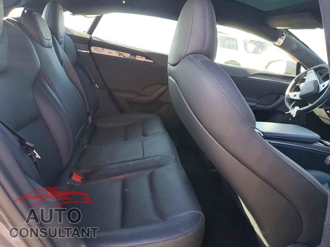 TESLA MODEL S 2021 - 5YJSA1E57MF449442