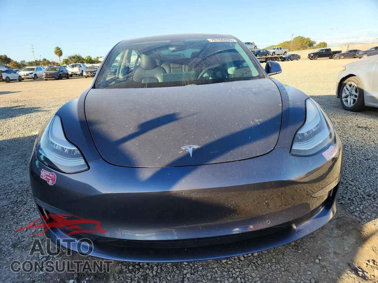 TESLA MODEL 3 2020 - 5YJ3E1EA5LF743524