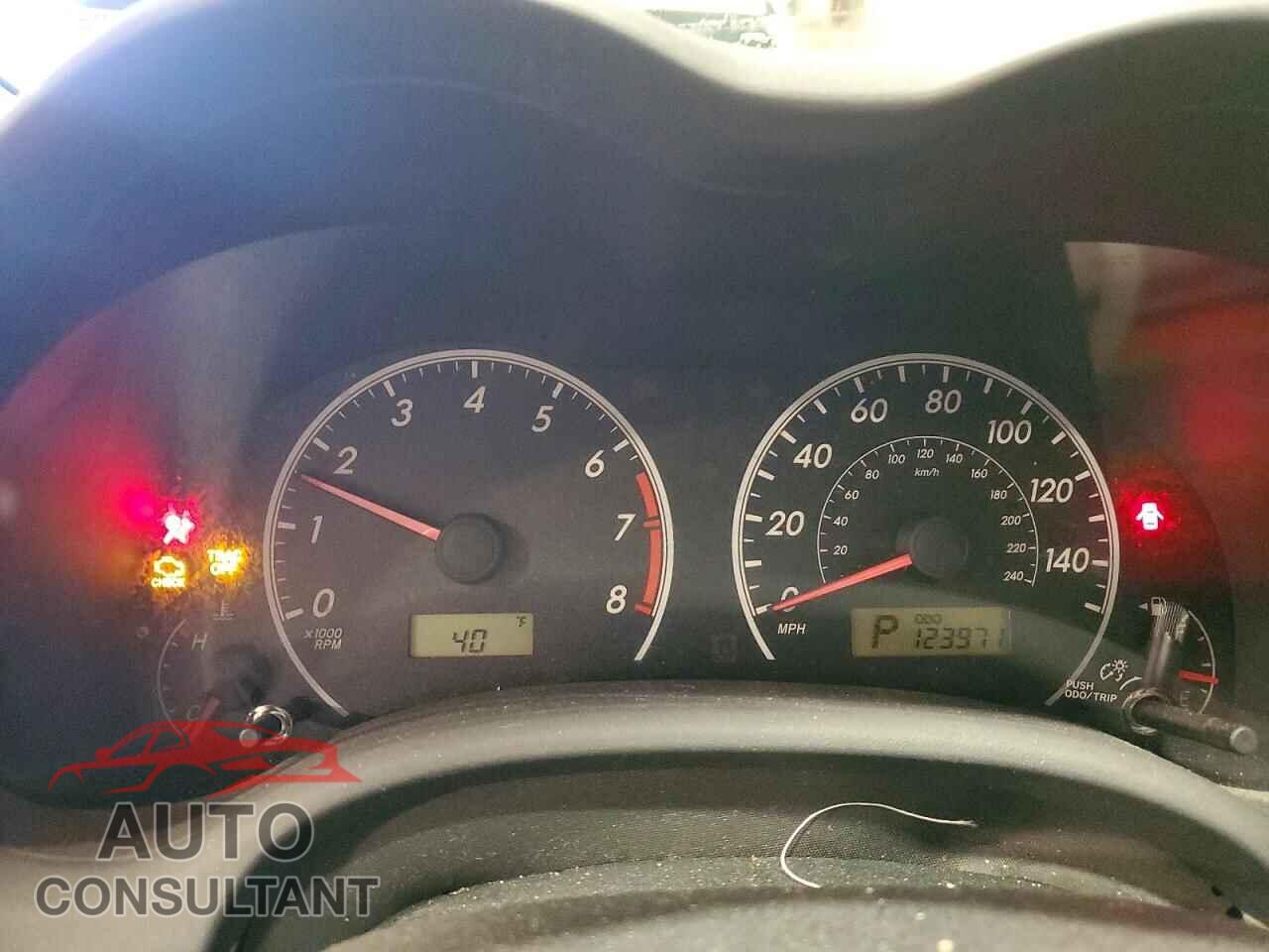 TOYOTA COROLLA 2011 - 2T1BU4EEXBC672794