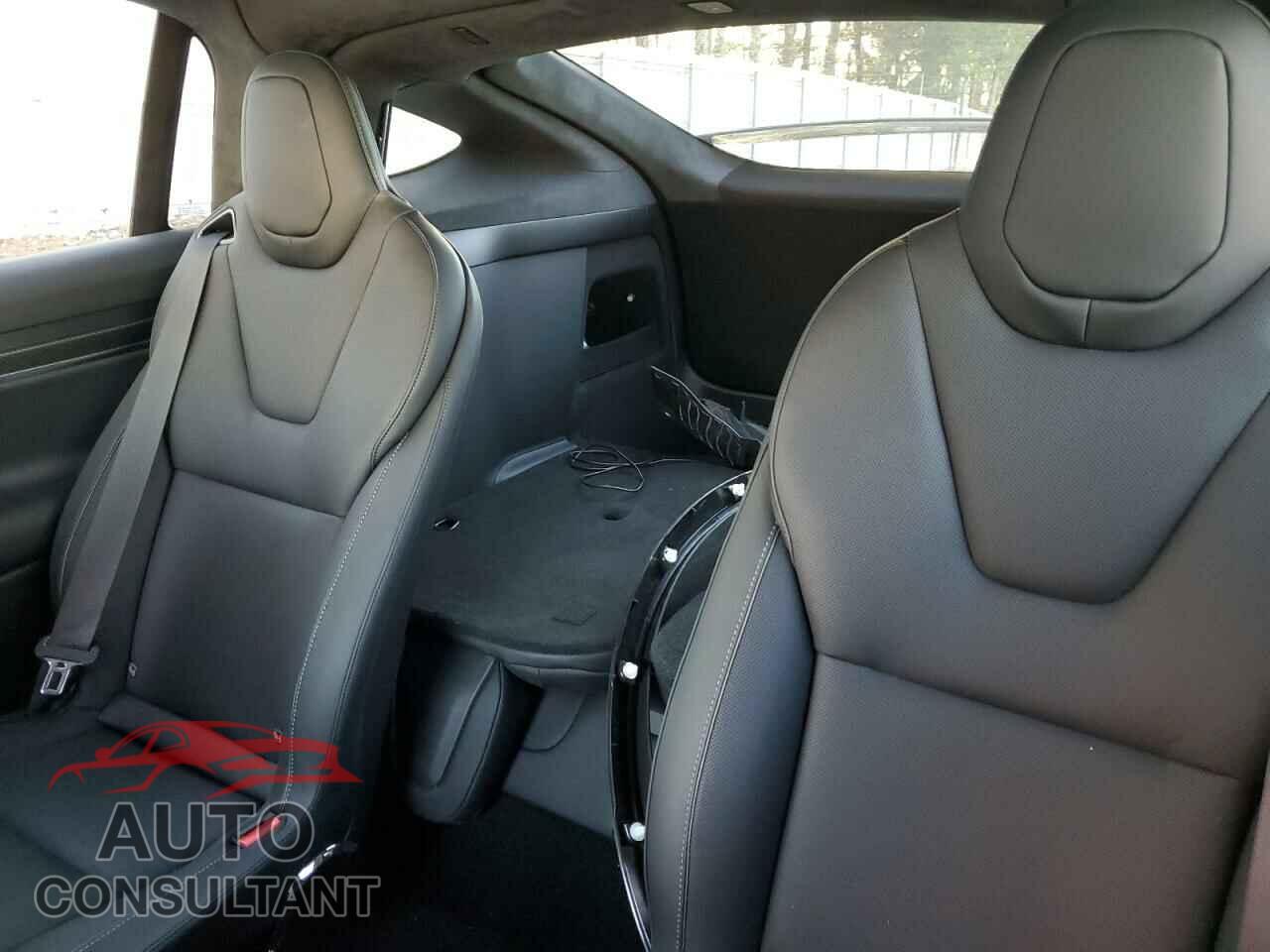 TESLA MODEL X 2023 - 7SAXCBE62PF408299