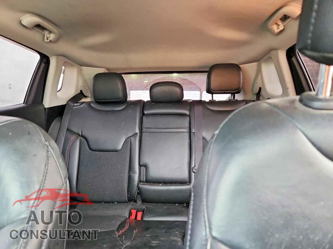 JEEP COMPASS 2019 - 3C4NJDDB7KT728507