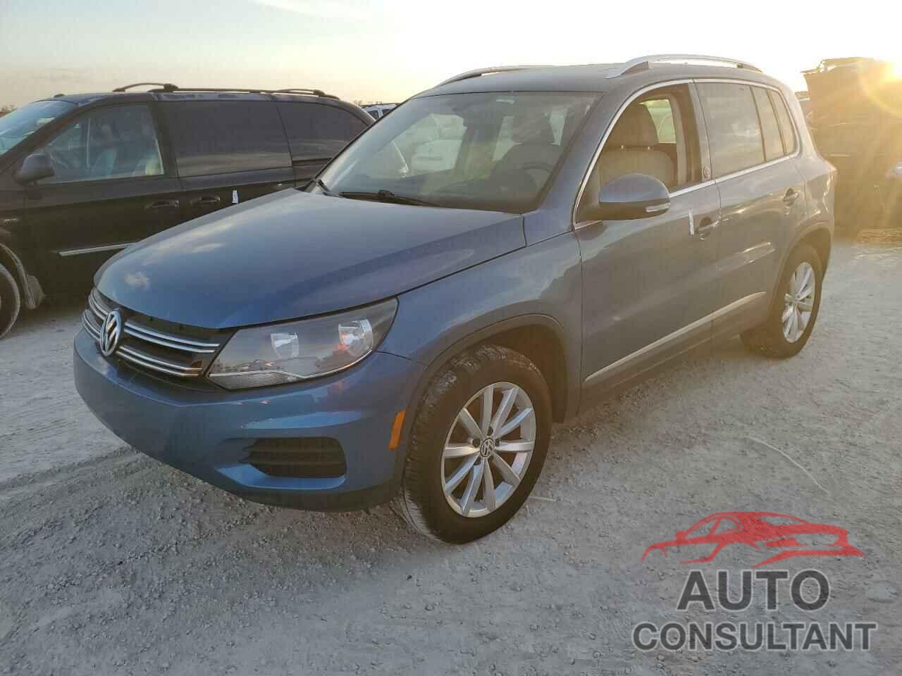 VOLKSWAGEN TIGUAN 2017 - WVGRV7AX9HW503222