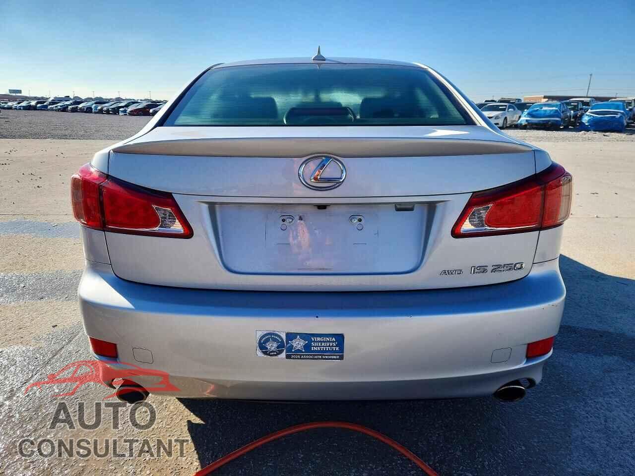 LEXUS IS 2011 - JTHCF5C21B5048813