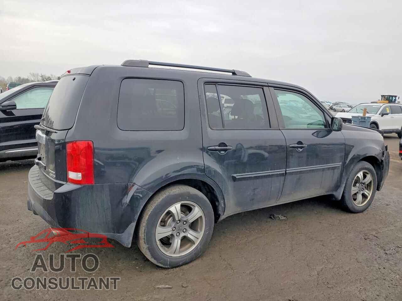 HONDA PILOT 2015 - 5FNYF4H30FB077467