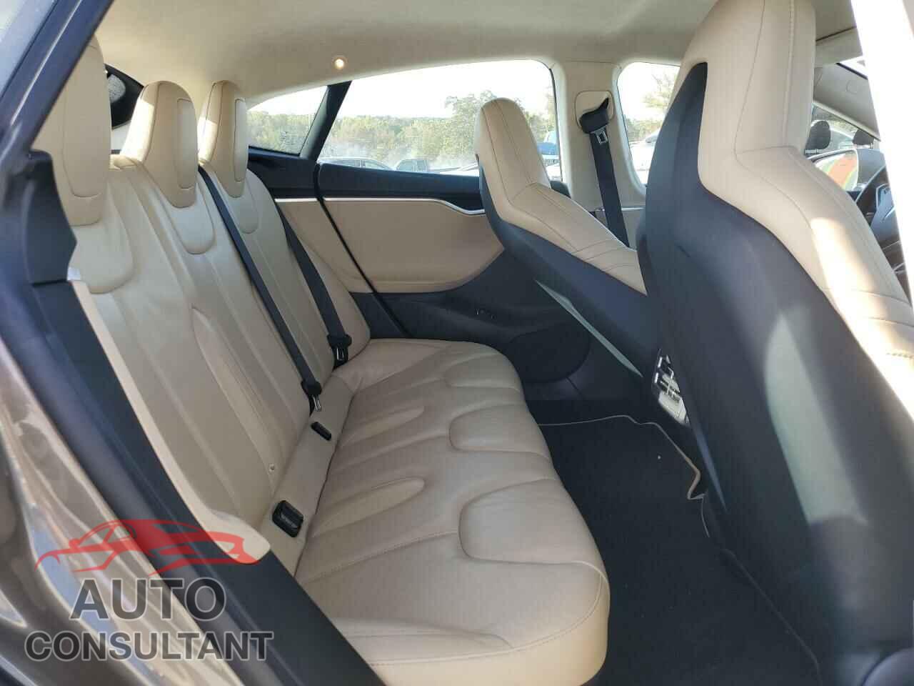 TESLA MODEL S 2016 - 5YJSA1E28GF143778