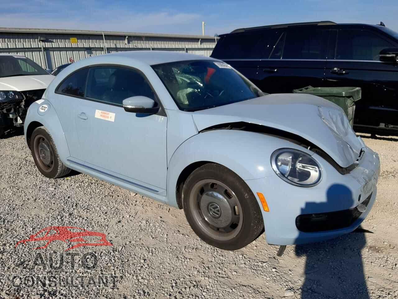 VOLKSWAGEN BEETLE 2012 - 3VWJP7AT8CM601057