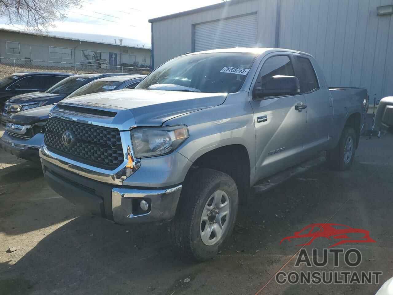 TOYOTA TUNDRA 2018 - 5TFUY5F11JX692849