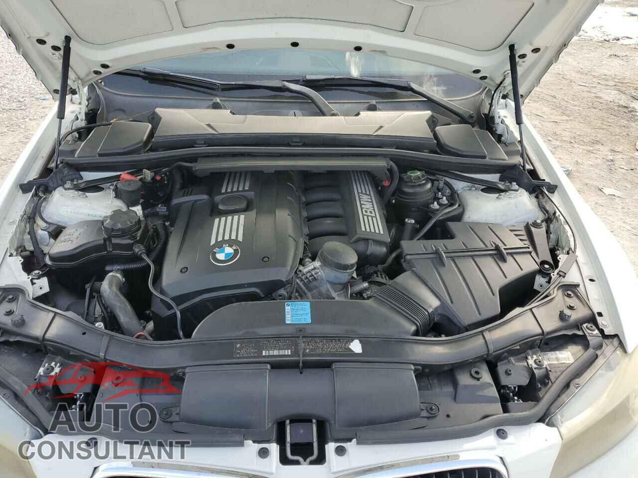 BMW 3 SERIES 2011 - WBAPH5G56BNM76441