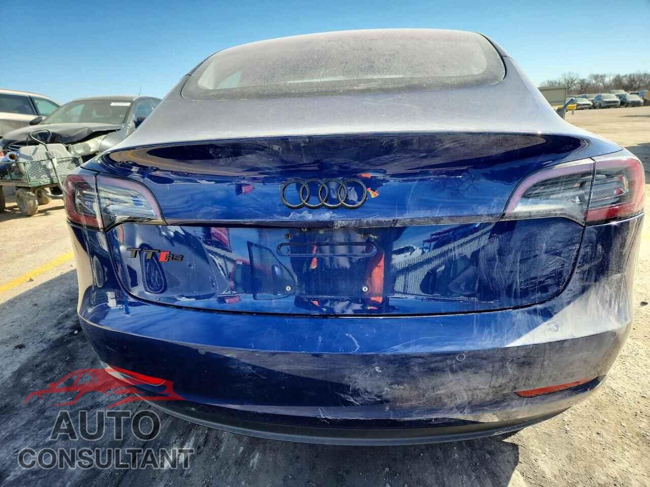 TESLA MODEL 3 2018 - 5YJ3E1EA6JF018253