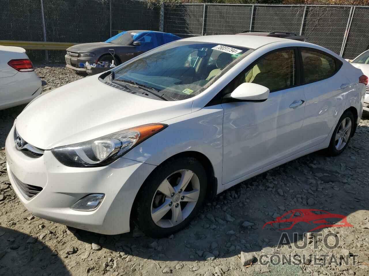 HYUNDAI ELANTRA 2013 - 5NPDH4AE8DH213217