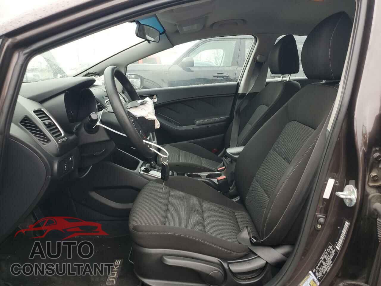 KIA FORTE 2017 - 3KPFK4A79HE100981