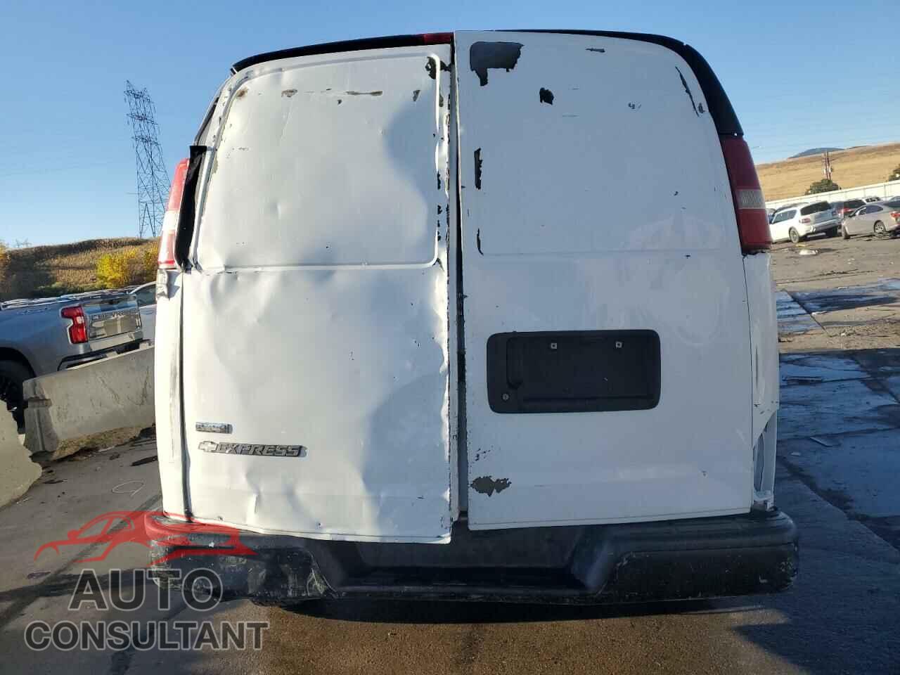CHEVROLET EXPRESS 2011 - 1GCZGUCG1B1111849