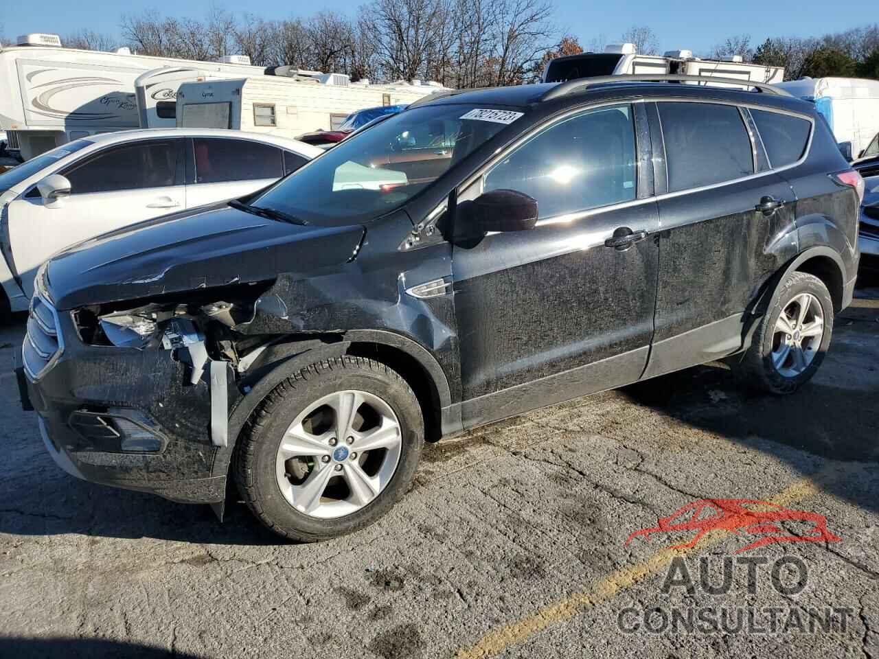 FORD ESCAPE 2017 - 1FMCU0GD7HUB82838