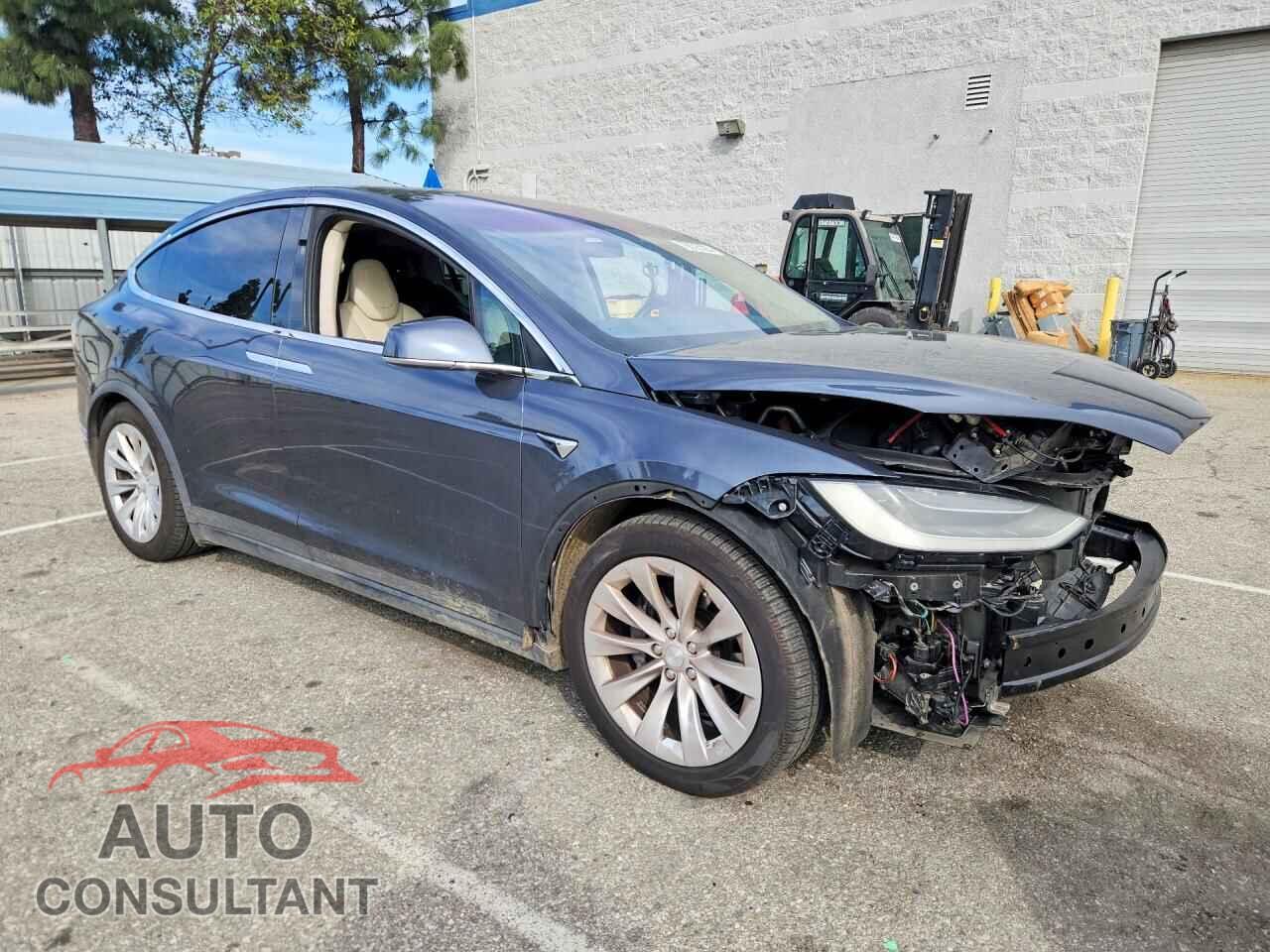 TESLA MODEL X 2019 - 5YJXCAE20KF184656