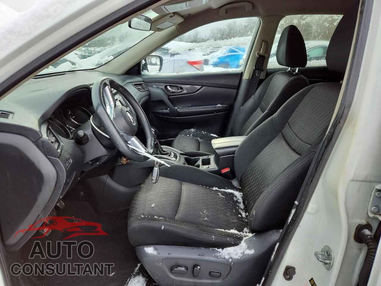 NISSAN ROGUE 2017 - KNMAT2MT5HP543374