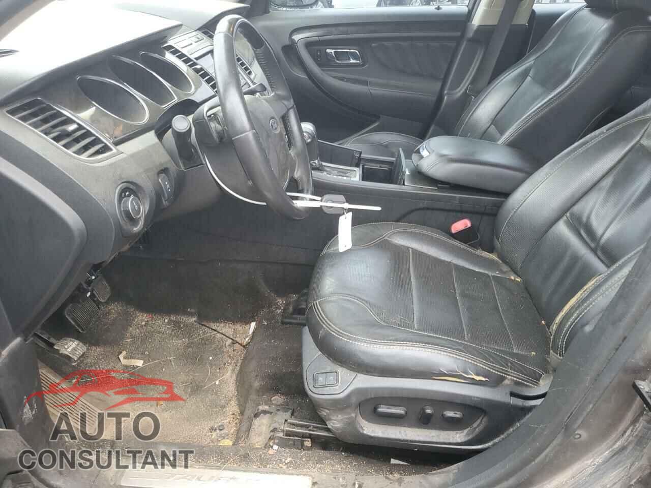 FORD TAURUS 2011 - 1FAHP2FW5BG181991